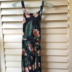 Long maxi with cross cross back